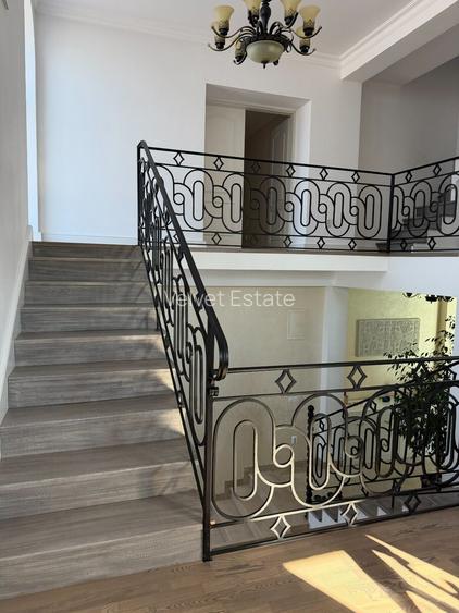 Vilă de Lux Vălenii de Munte - Piscină - 9