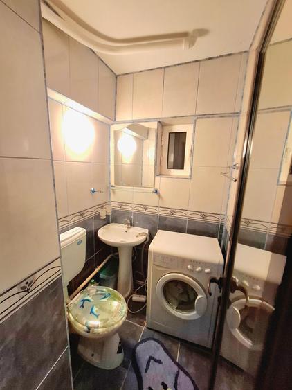 Apartament 4 camere,ultracentral, decomandat, mobilat si utilat,str Decebal