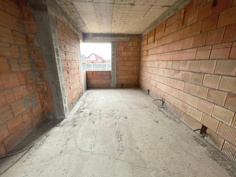 Casă la roșu | 3 dormitoare | zona Arex | Ampoi 3 | Alba Iulia | 123mp