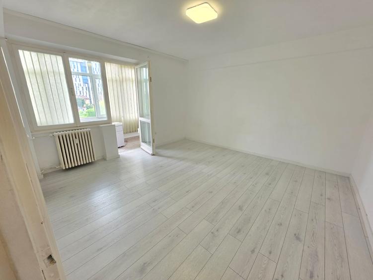 Garsoniera in bloc de apartamente zona AFI
