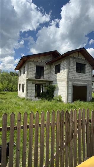 Casă P+1E la roșu, 182 mp, teren 1000 mp – Valea Doftanei