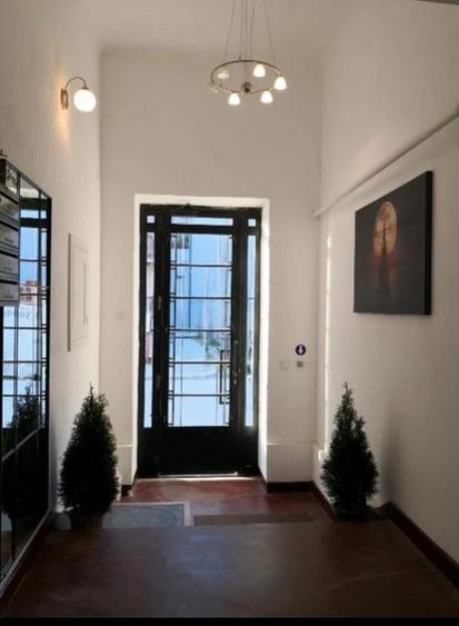 Piata Ovidiu - Peninsula - locatie de exceptie, 80 mp., 4 camere