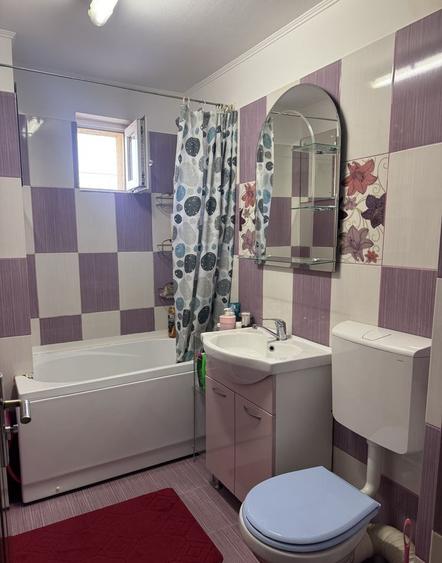 Apartament cu 3 camere, 56 mp, parcare, zona strazii Sobarilor