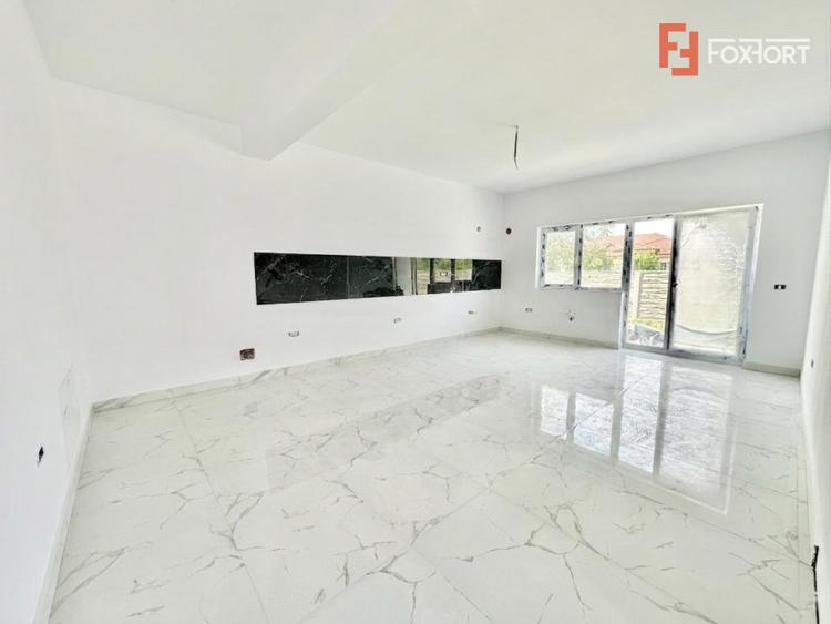 Duplex 4 camere si 2 bai - Mosnita Noua - toate utilitatile