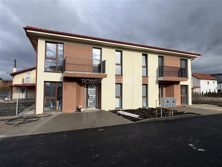 Casa Tip Duplex parter+etaj,375 mp de teren, situata in Chinteni! - 10