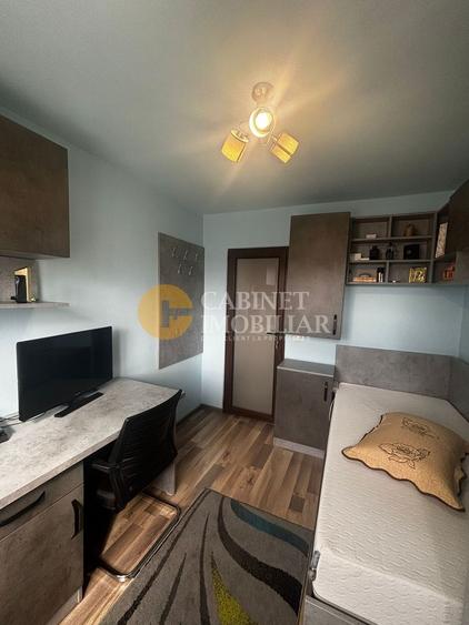 Apartament 3 Camere Semidecomandat - Rond Zimbru