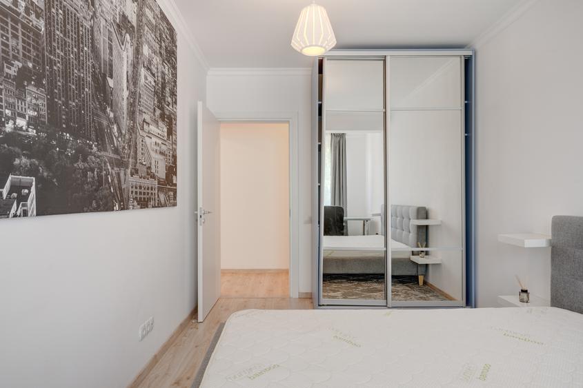 Un apartament în care weekendul pare să dureze mai mult.
