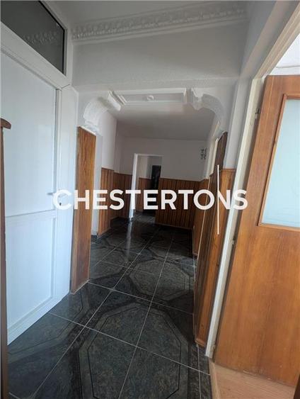 Duplex 5 camere cu intrari separate la mare Mangalia Saturn