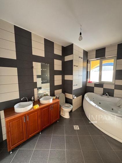 Casă tip duplex, 200 mp, 3 niveluri, 2 locuri de parcare