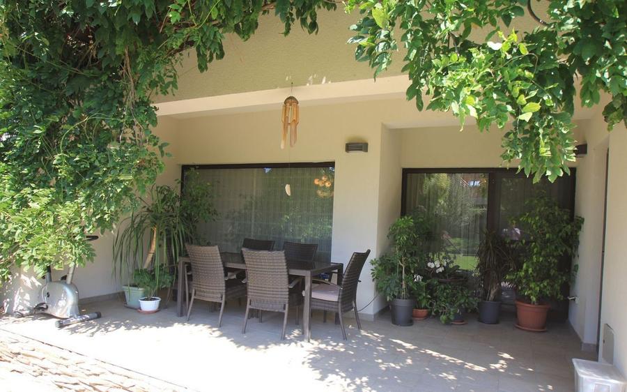 Vilă de familie elegantă, cu grădină generoasă și mansardă – Otopeni Odăile
