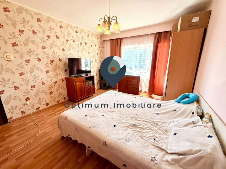 Apartament cu 3 camere, 2 bai in Manastur, zona Ion Mester !
