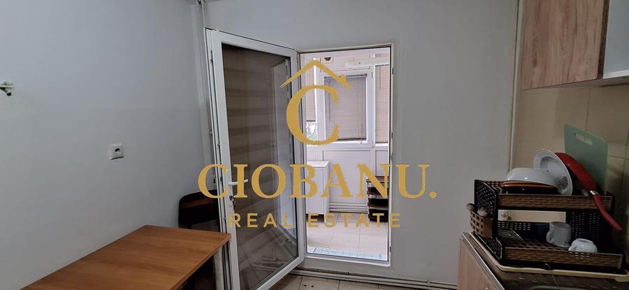 Apartament etaj 1 DECOMANDAT de vanzare zona Rovine