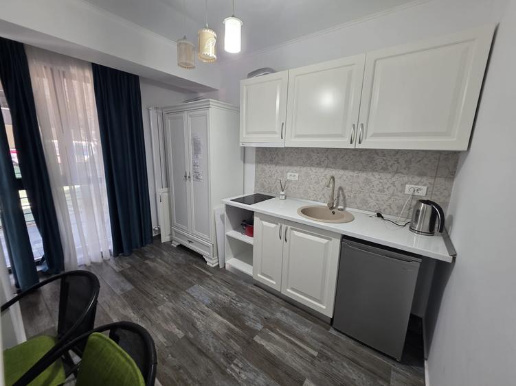 Studio prima linie la mare, zona club Azimuth 85000 euro
