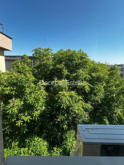 3 camere - Rond Alba Iulia 1990 loc de parcare 75 mp