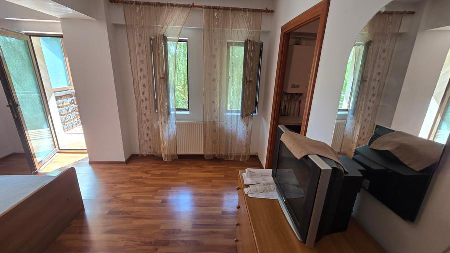Garsoniera de vanzare , etajul 1, Focsani