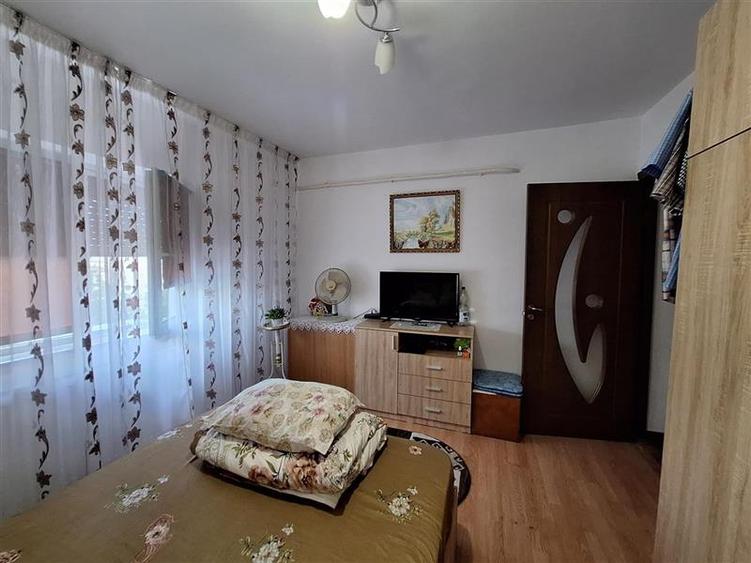 Apartament 2 camere decomandat, zona Neagoe Voda