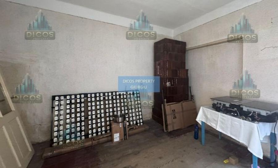 Casă de vânzare cu 3 camere