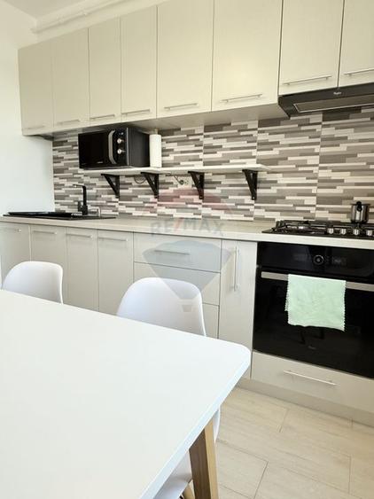 Apartament 2 Camere Militari | Rosu | Parcare Inclusa | Bloc 2017