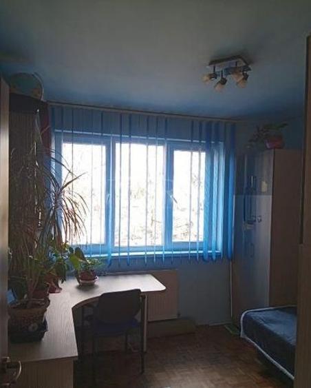 Apartament cu 4 camere, Grigorescu, zona Liceul „Onisifor Ghibu”.