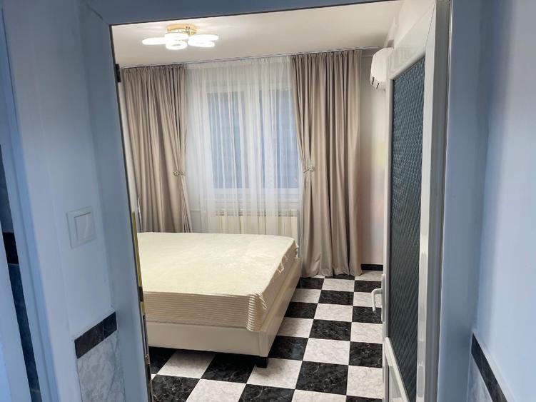 Închiriere apartament 3 camere strada delfinului BL D16 sector 2