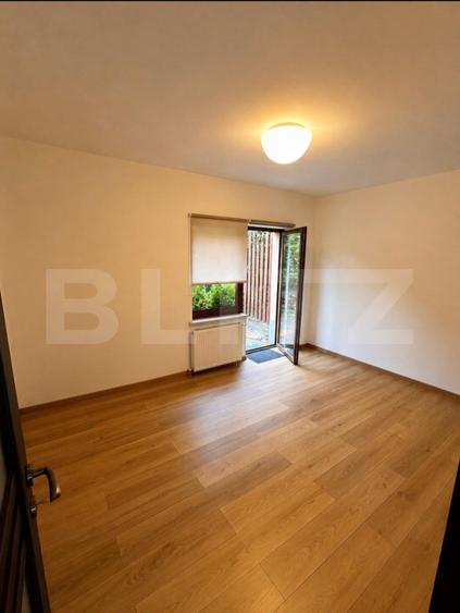 Apartament 3 camere, 73 mp, 130 mp, zona Câmpului