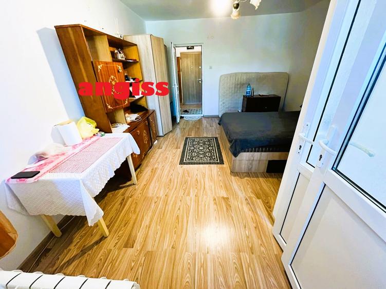 Garsoniera 32mp cu BALCON - STR  PACII