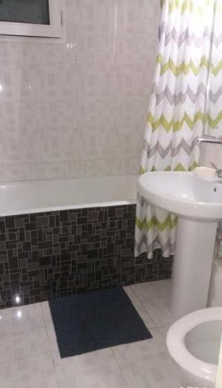 Apartament -3 camere -decomandat-Zona Rahova