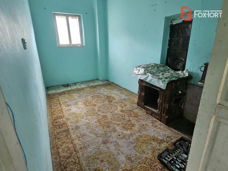 Casa individuala 5 camere de vanzare, zona centrala Sagu, Arad