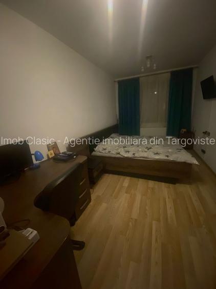Brasov, str. 13 Decembrie , vanzare apartament 3 camere - 9