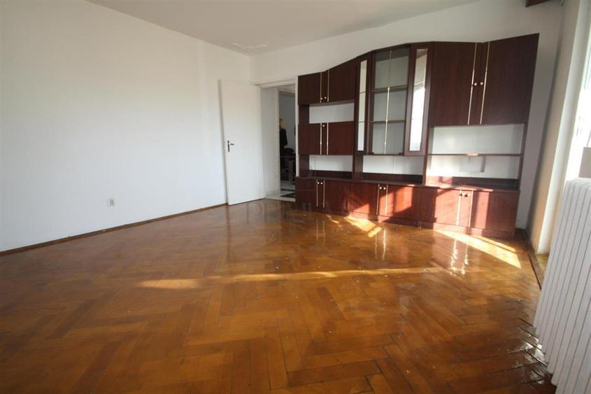 GIROCULUI | 3 CAM | DECOMANDAT | ANVELOPAT | zona excelenta
