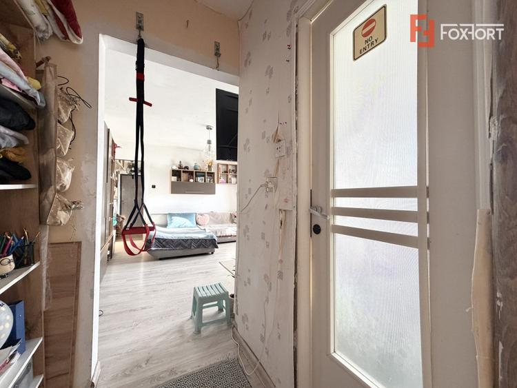 Apartament cu 2 camere - 50 mp, semidecomandat, zona Sagului