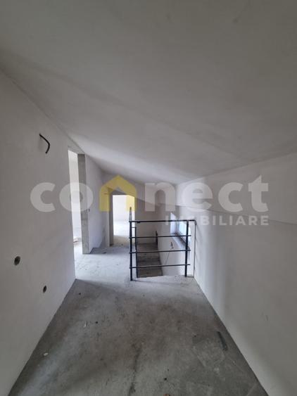 Spațiu comercial modern de vânzare | 13 încăperi | 700 mp teren liber | Iris