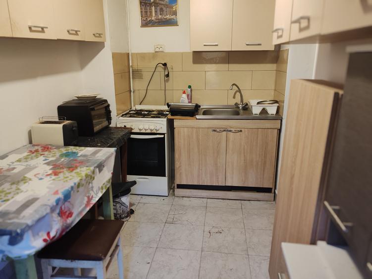 Casa 4 camere libera la vanzare GHIMBAV