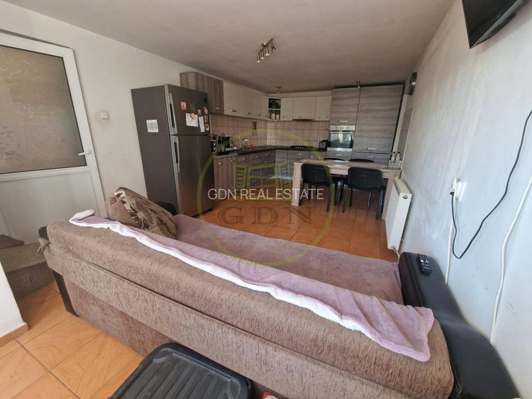 Casa P+1, Suprafata utila totala 228mp , 426mp teren, cartier Lapus Arges - 11