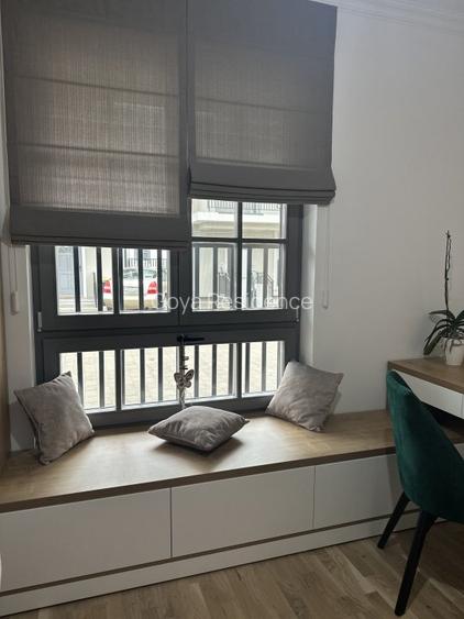Margine de triplex : 5 camere, 3 bai,2 dressinguri,bucatarie, balcon,terasa. - 9