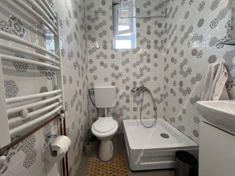 Vila individuala renovata complet | 6 camere | 500 mp teren | Str Jean Monnet