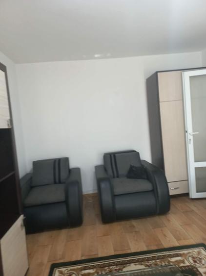 Apartament decomandat mobilat-utilat
