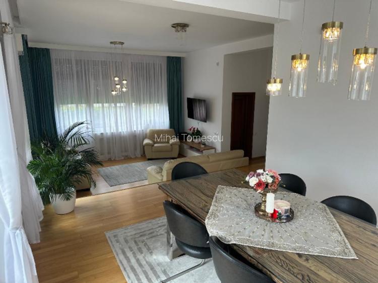 Casa de vanzare cartier Bratieni - 200 mp suprafata utila, 700 mp teren - 5