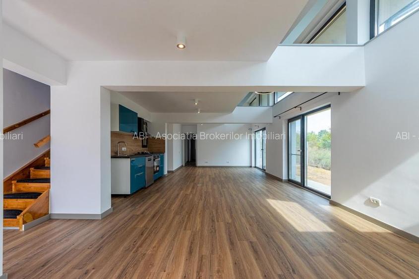 Oferta unica, vila 200mp, teren 833mp, deschidere la lac - 6