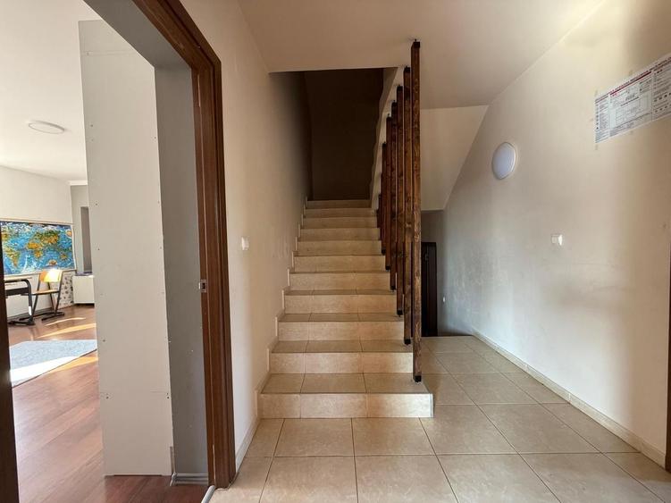 Casa spatioasa,perfecta pentru locuit sau investitie
