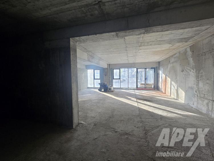 Spatiu comercial 138 m- nou cu parcare | Dr. Taberei - Auchan