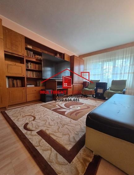 Apartament etaj 1 - cartier E3 - pozitie excelenta !