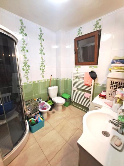 Casă spațioasă P+E+M de vânzare – Hărman | 5 camere | Curte 500 mp
