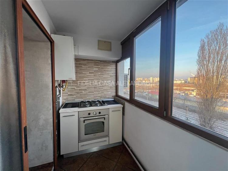 Apartament de vanzare cu 3 camere in Nicolina - 10