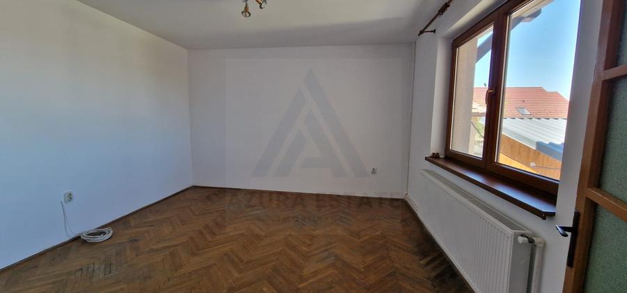 Casa P+1+M cu 5 camere teren 486 mp garaj si filigorie in Trei Stejari