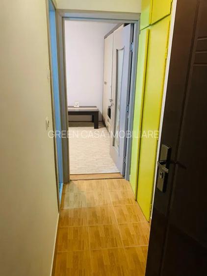 Garsoniera decomandata de vanzare 24 mp zona Manastur Almasului