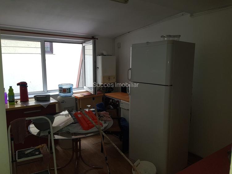 MIHAI BRAVU-METROU,4 CAM,MOBILAT,IN VILA ,ETAJ 3, 140 MP ,600 EURO