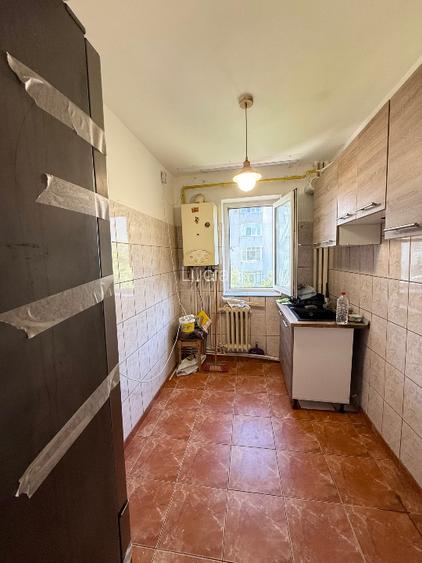 Apartament 3 camere, Dacia, etaj 2, 84500e