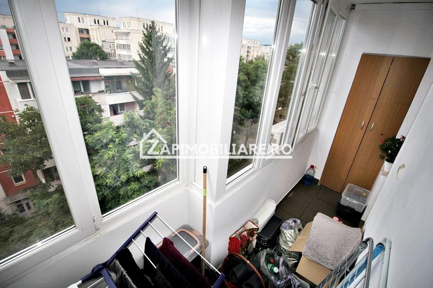 Apartament 3 camere,2 bai,pivnită,70mp,cartier Tudor,mobilat