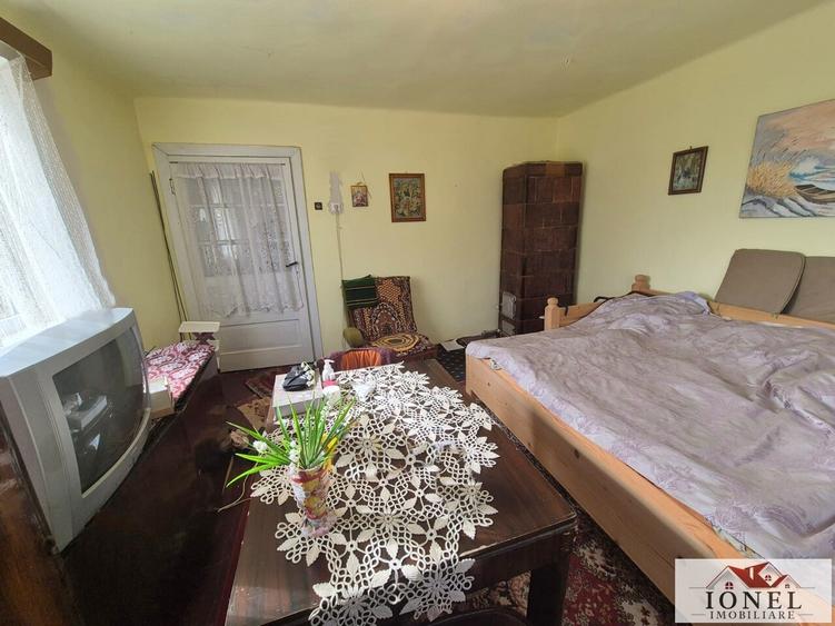 Vanzare casa in Henig -1700 mp teren